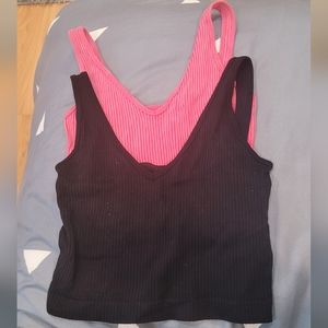 2 tops black and pink, size S/M, barely worn